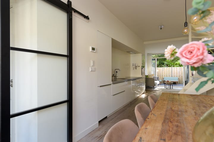 Foto 9 van Prins Hendrikstraat 64