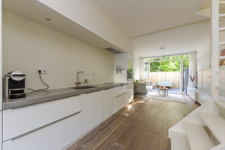 Foto 12 van Prins Hendrikstraat 64