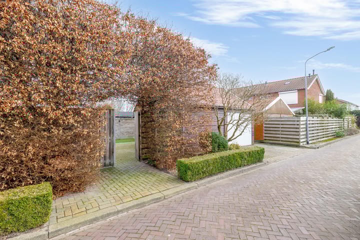 Photo 37 of Altenalaan 2