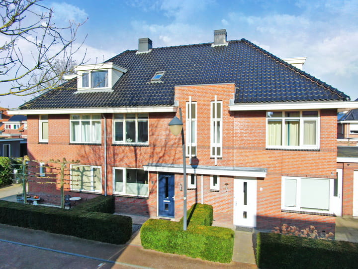 Photo 38 of Dombosch 3