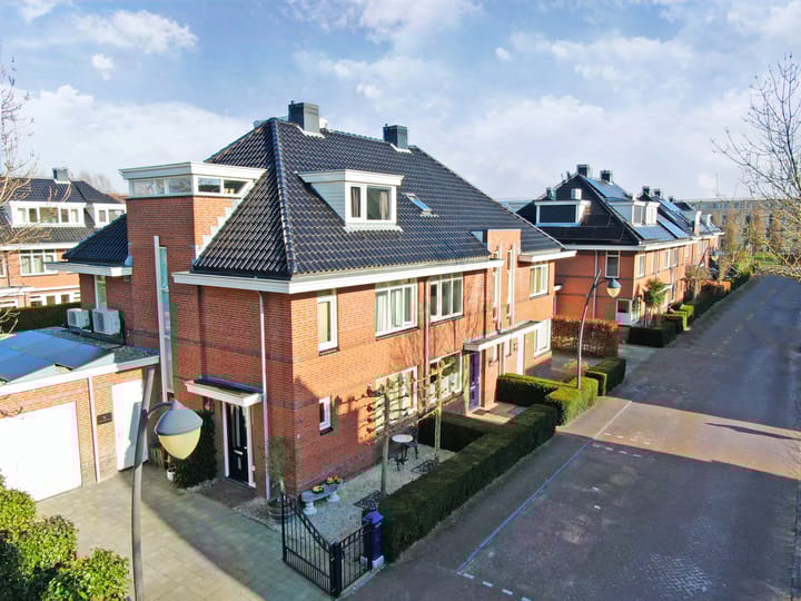 Photo 39 of Dombosch 3