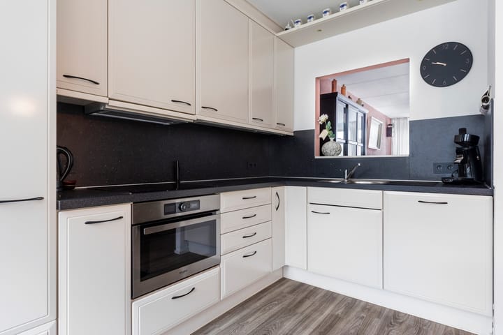 Photo 7 of Molecatenlaan 3