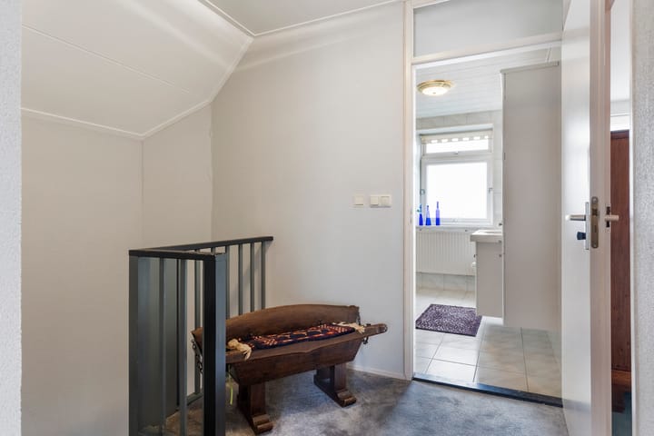 Photo 17 of Molecatenlaan 3