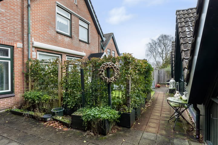 Photo 25 of Molecatenlaan 3