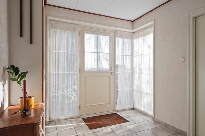 Photo 6 of Middenweg 59