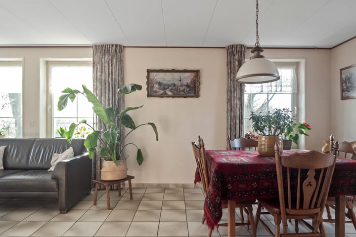 Photo 15 of Middenweg 59