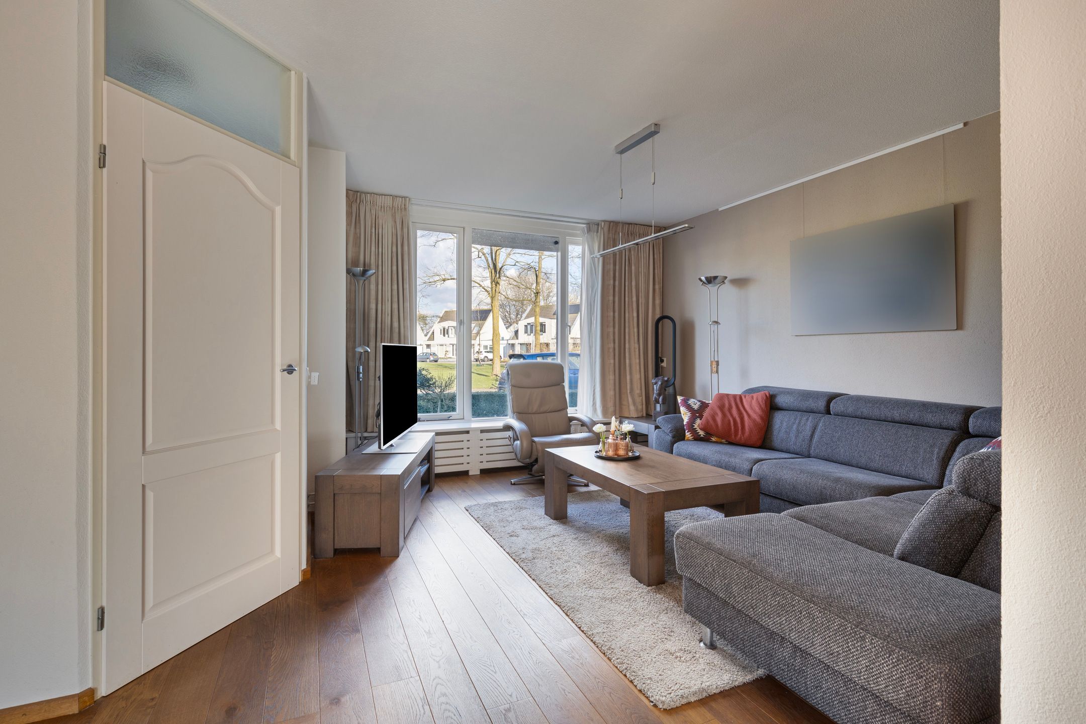 Foto 9 van Raamhof 9