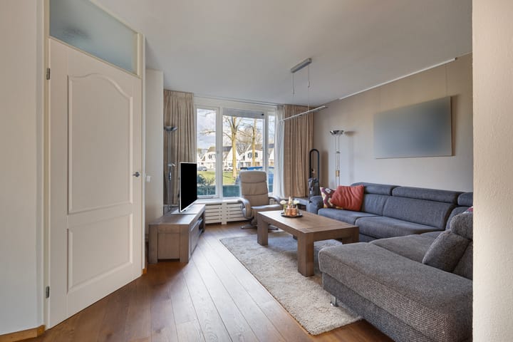 Foto 9 van Raamhof 9