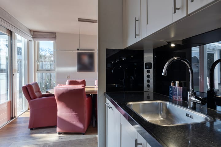 Foto 18 van Raamhof 9