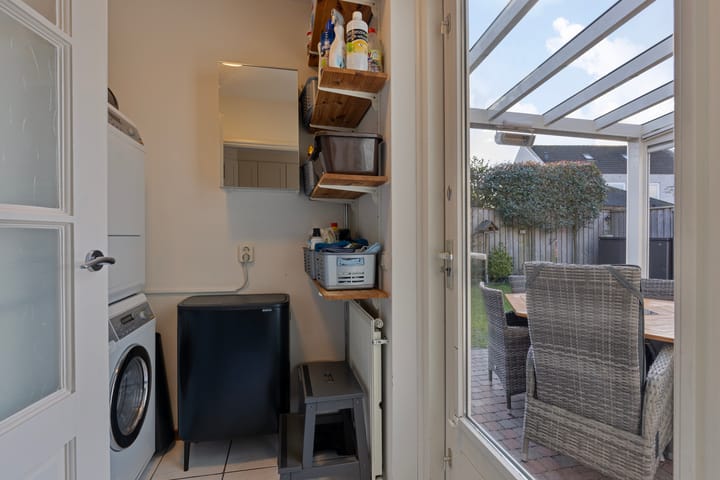 Foto 19 van Raamhof 9