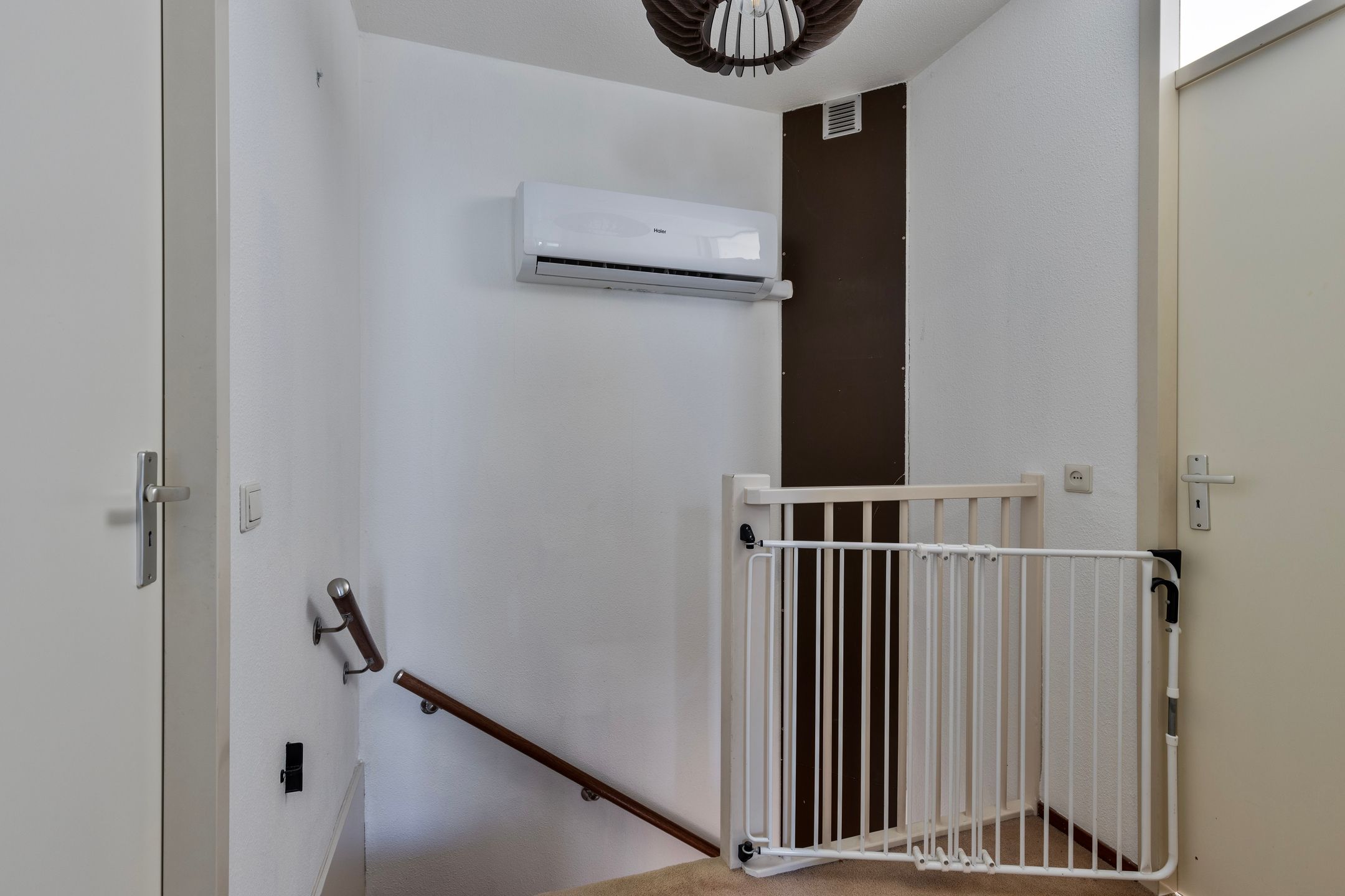 Foto 24 van Raamhof 9