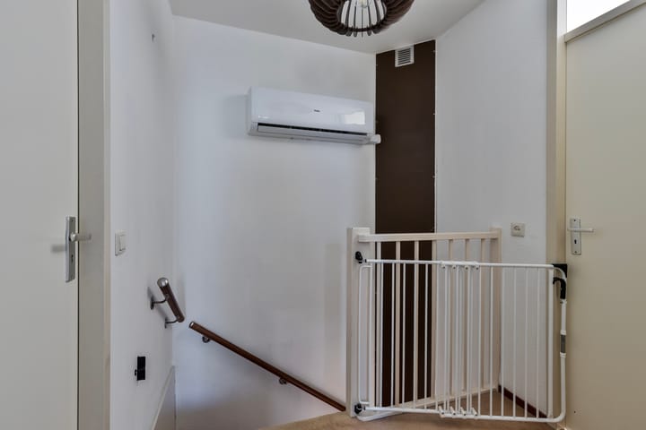 Foto 24 van Raamhof 9