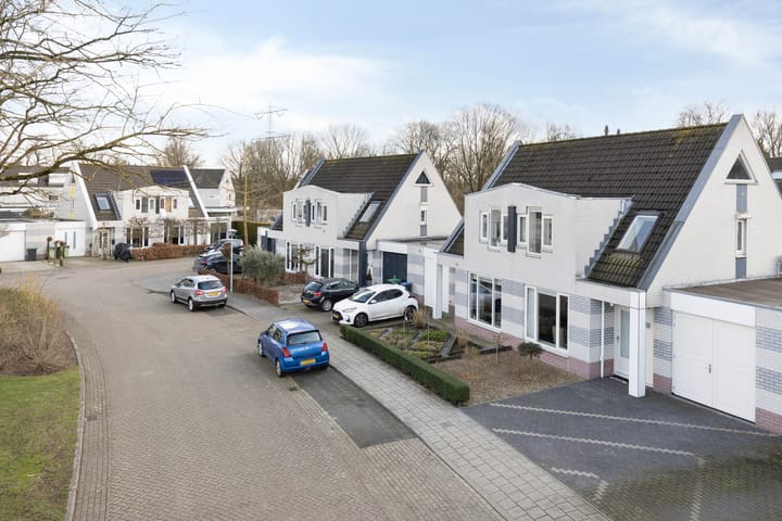 Foto 44 van Raamhof 9