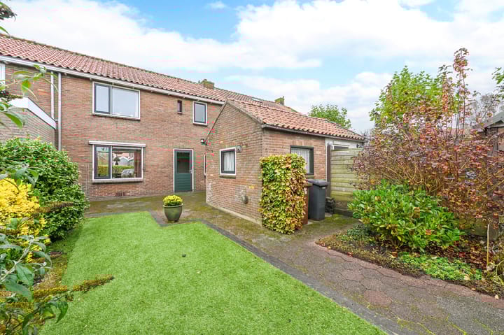 Foto 2 van G.J.W. Schoenmakerweg 2