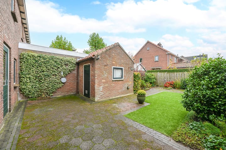 Foto 27 van G.J.W. Schoenmakerweg 2