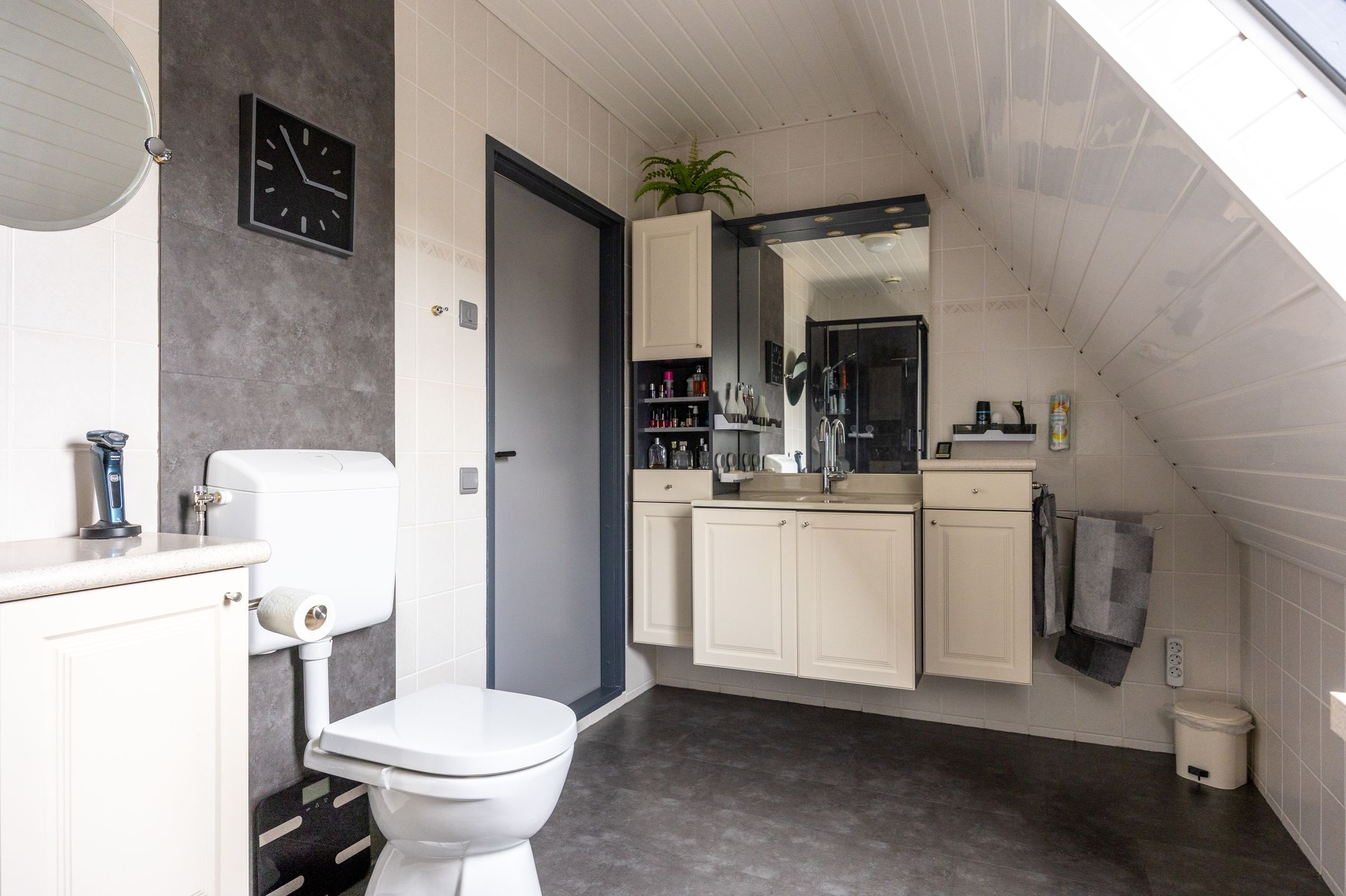 Foto 33 van Luniastate 19