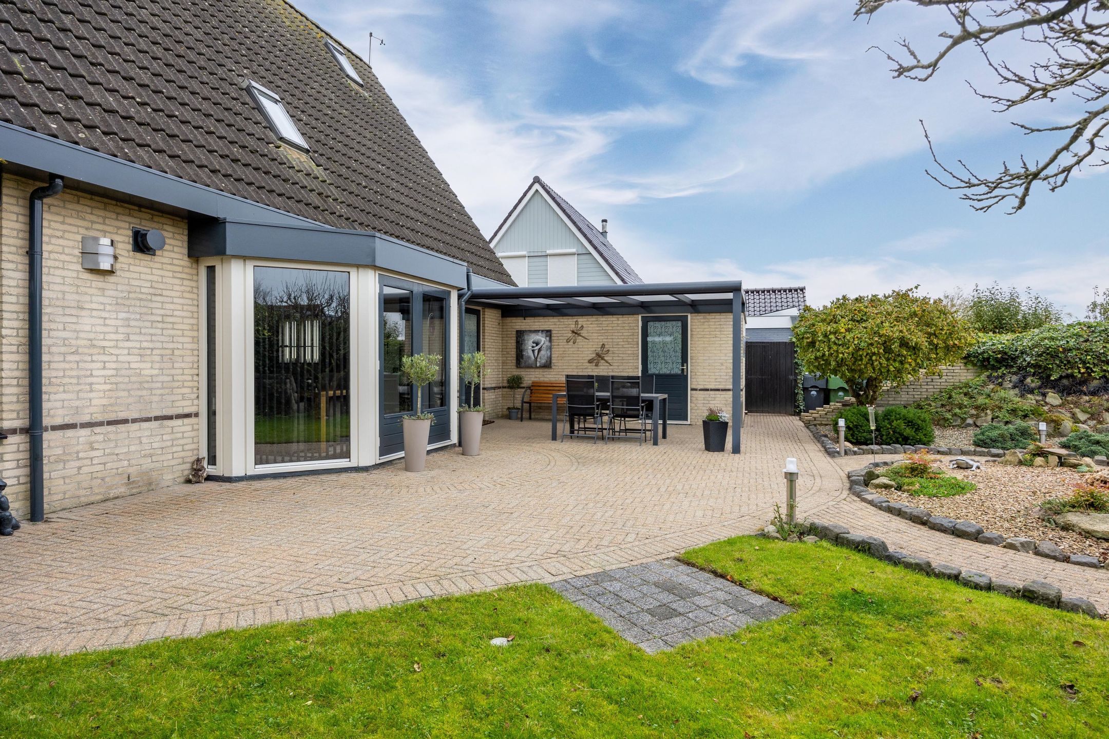 Foto 39 van Luniastate 19