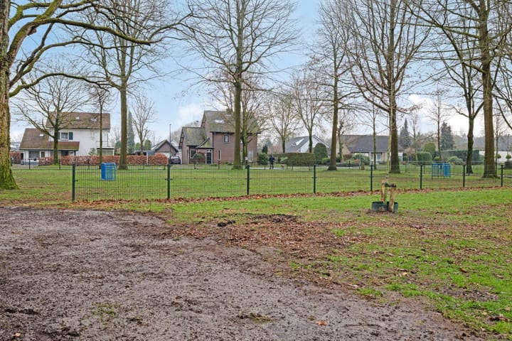 Photo 45 of Langenakker 57