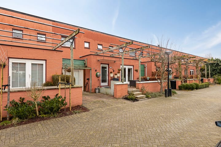 Foto 5 van Karmozijnhof 11