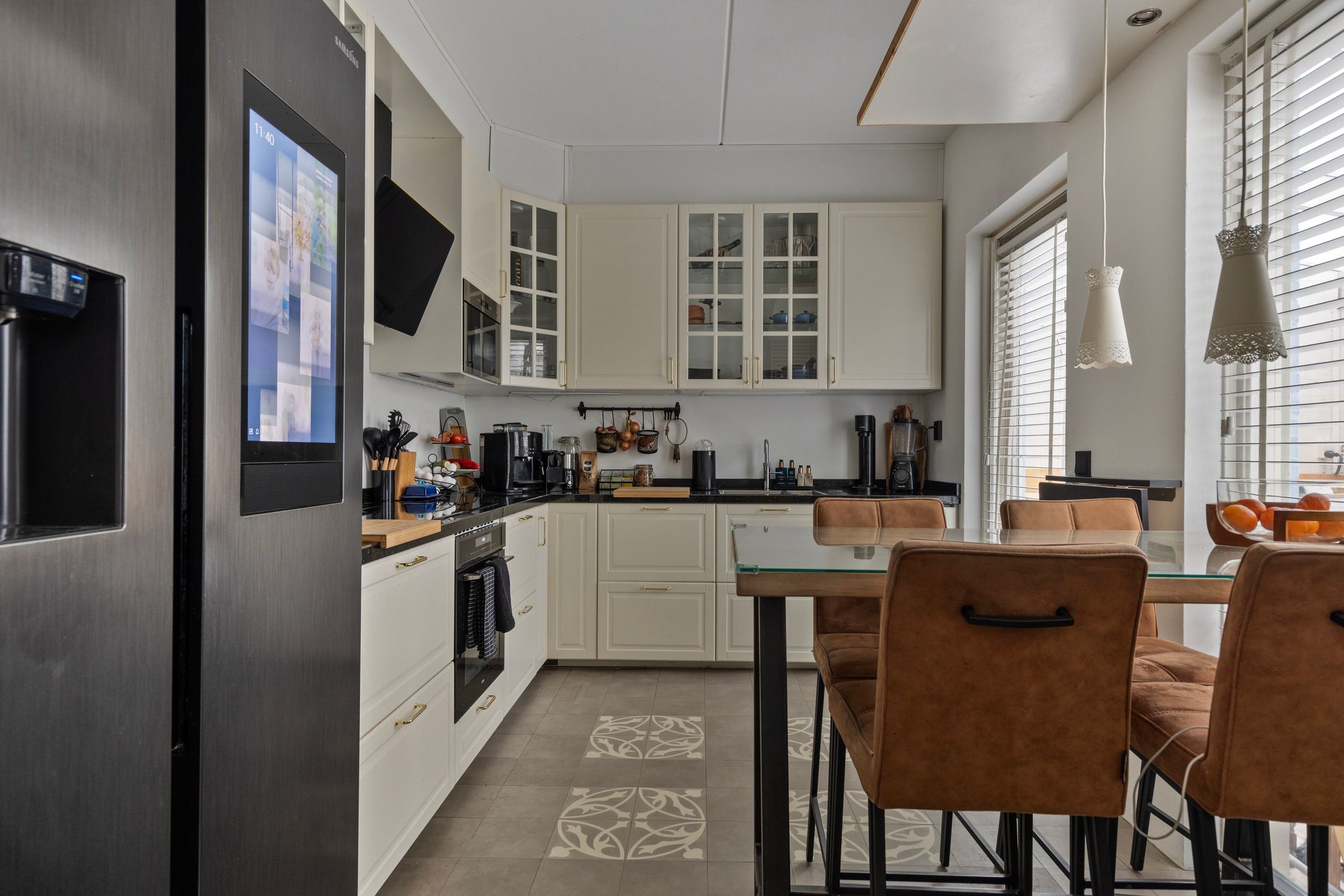 Foto 3 van Karmozijnhof 11