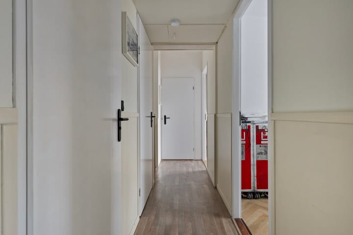 Foto 16 van Karmozijnhof 11