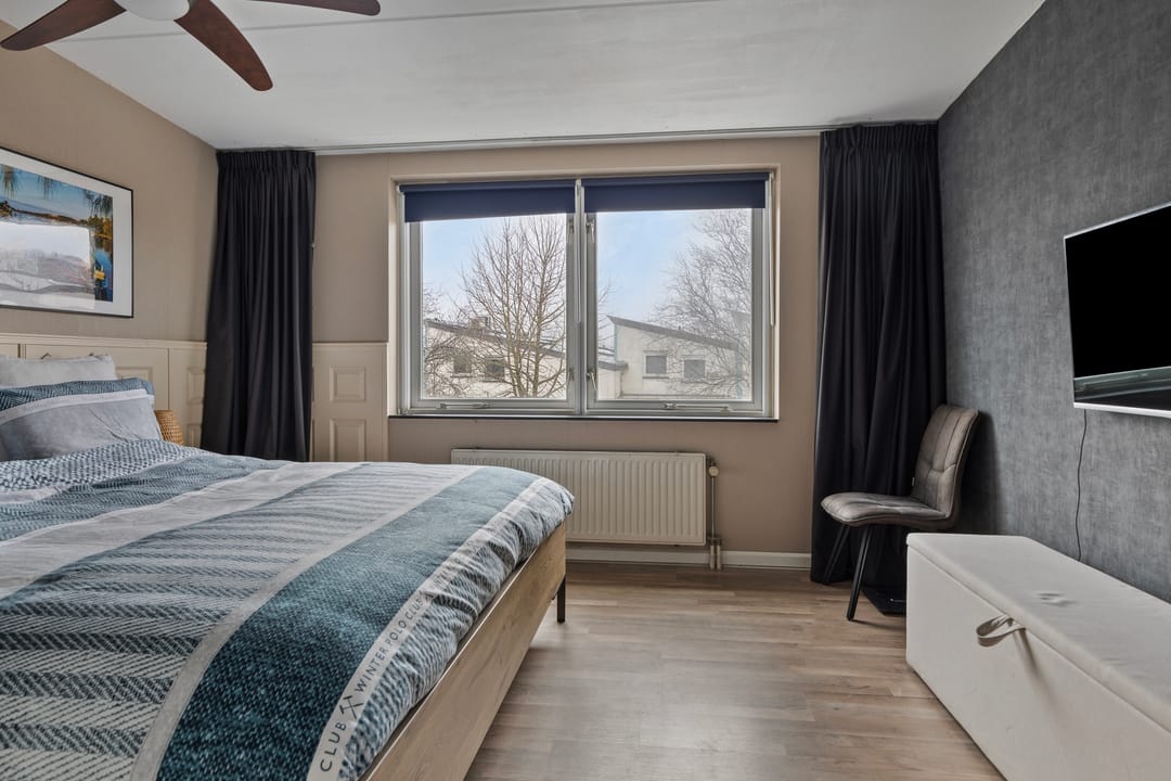 Foto 17 van Karmozijnhof 11