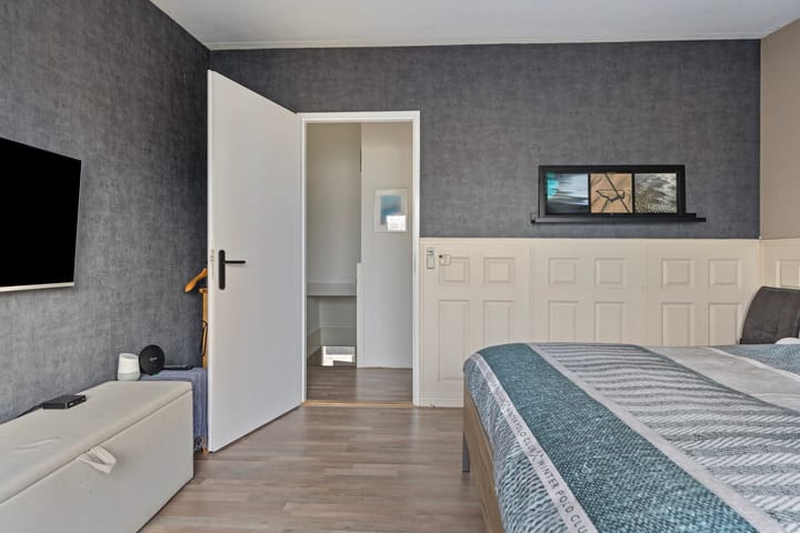 Foto 18 van Karmozijnhof 11