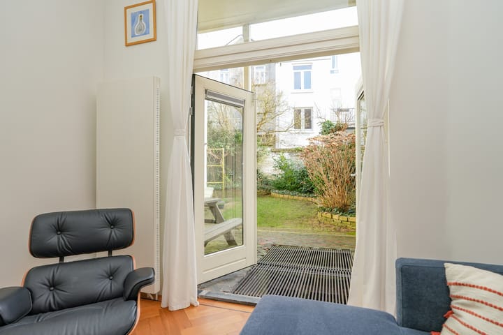 Foto 20 van van Dulckenstraat 32