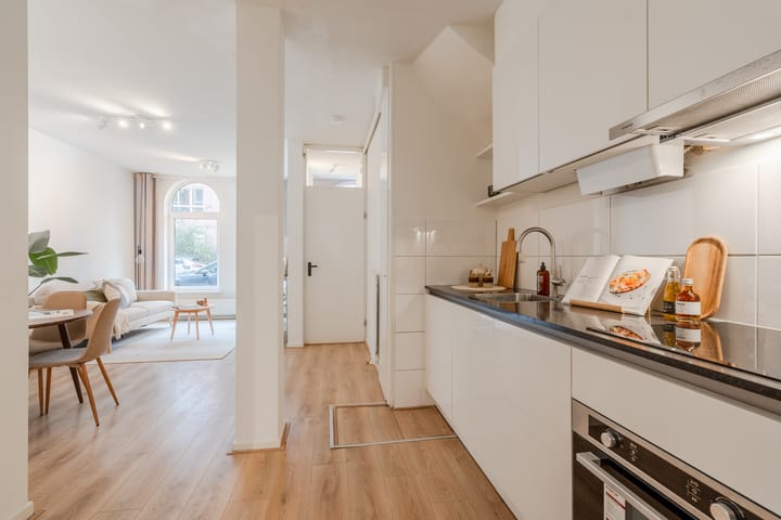 Foto 11 van Staringstraat 34-H