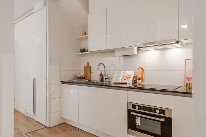 Foto 12 van Staringstraat 34-H