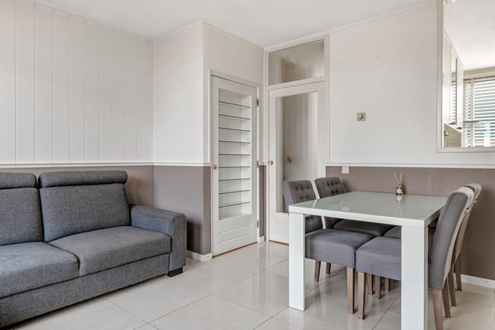 Photo 13 of Moergestelstraat 1