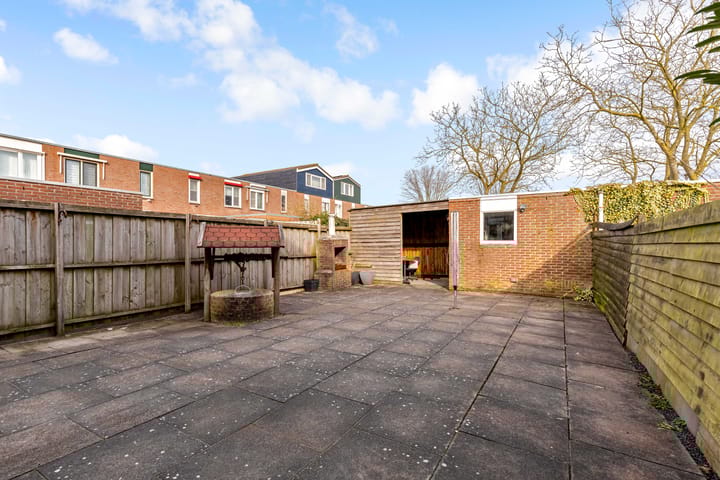 Photo 34 of Moergestelstraat 1