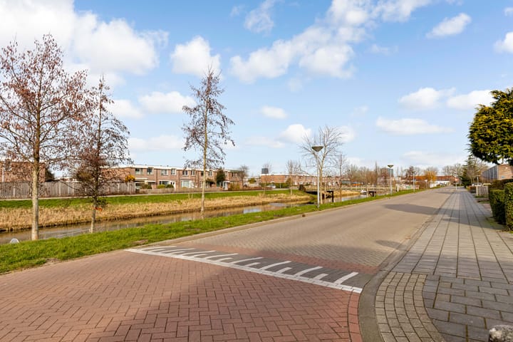 Photo 43 of Moergestelstraat 1