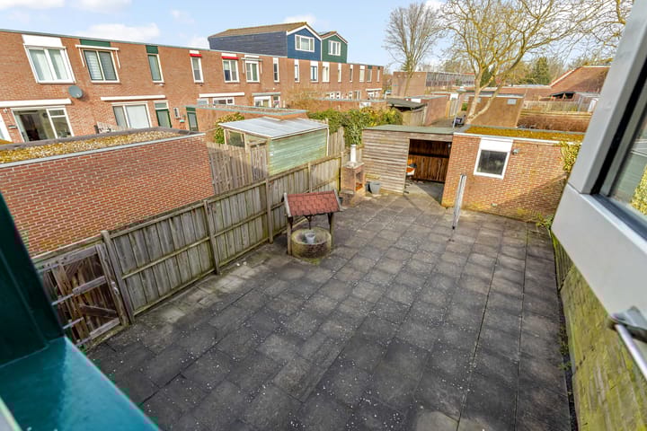 Photo 27 of Moergestelstraat 1