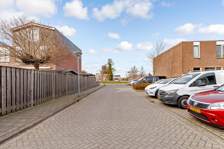 Photo 44 of Moergestelstraat 1