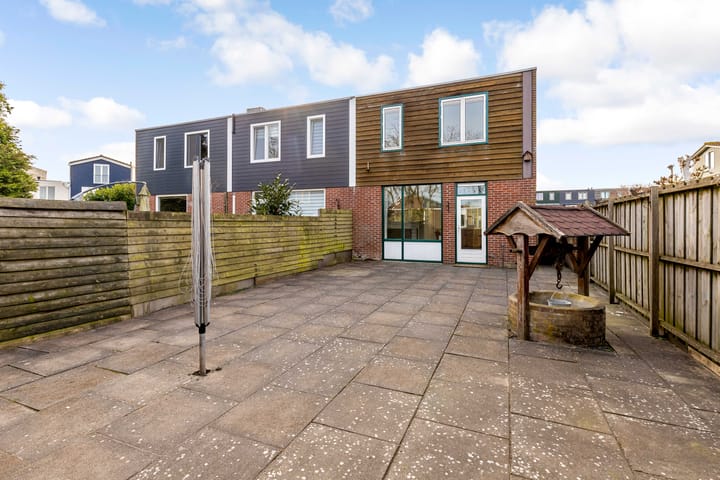 Photo 38 of Moergestelstraat 1