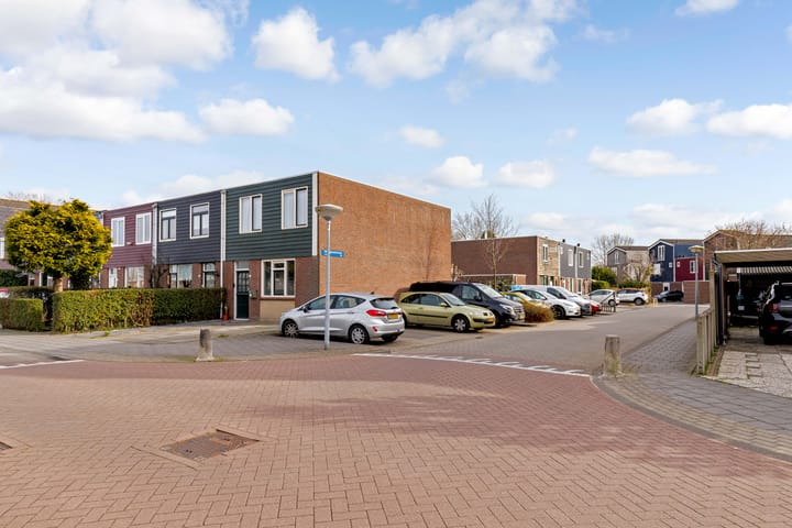 Photo 45 of Moergestelstraat 1