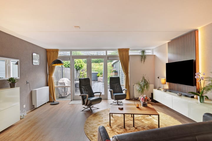 Photo 7 of Donizettistraat 135