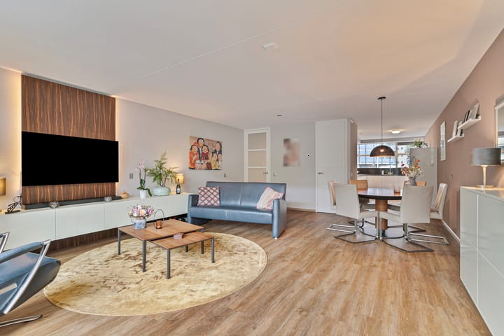 Photo 8 of Donizettistraat 135