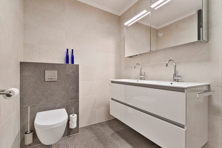 Photo 16 of Donizettistraat 135