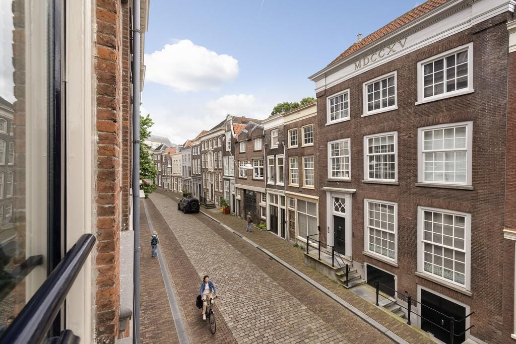 Foto 11 van Grotekerksbuurt 19-A