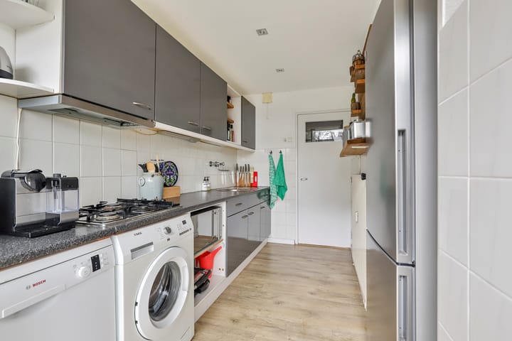 Photo 13 of Franckstraat 7-3