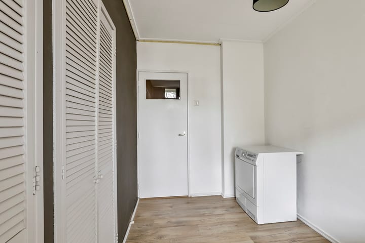 Photo 15 of Franckstraat 7-3