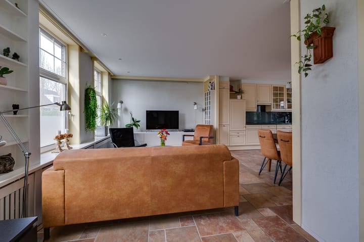 Foto 10 van Julianalaan 16