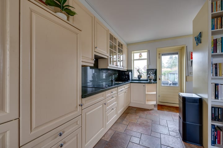 Foto 15 van Julianalaan 16