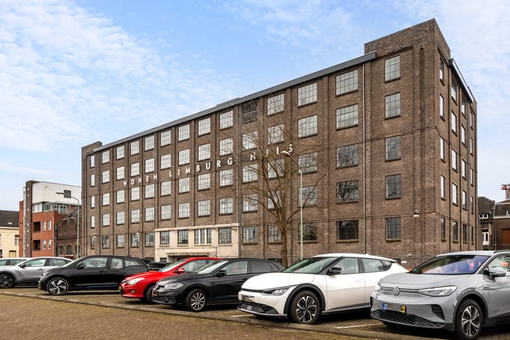 Photo 19 of Veeladingstraat 7-D