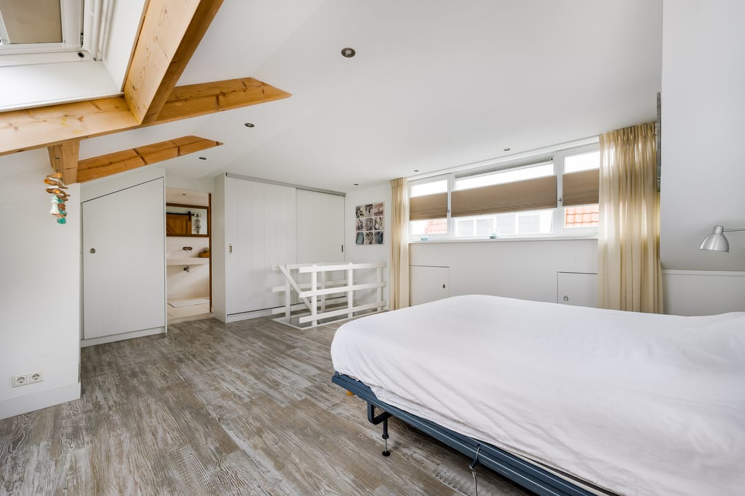 Foto 31 van Oost Indiëstraat 64