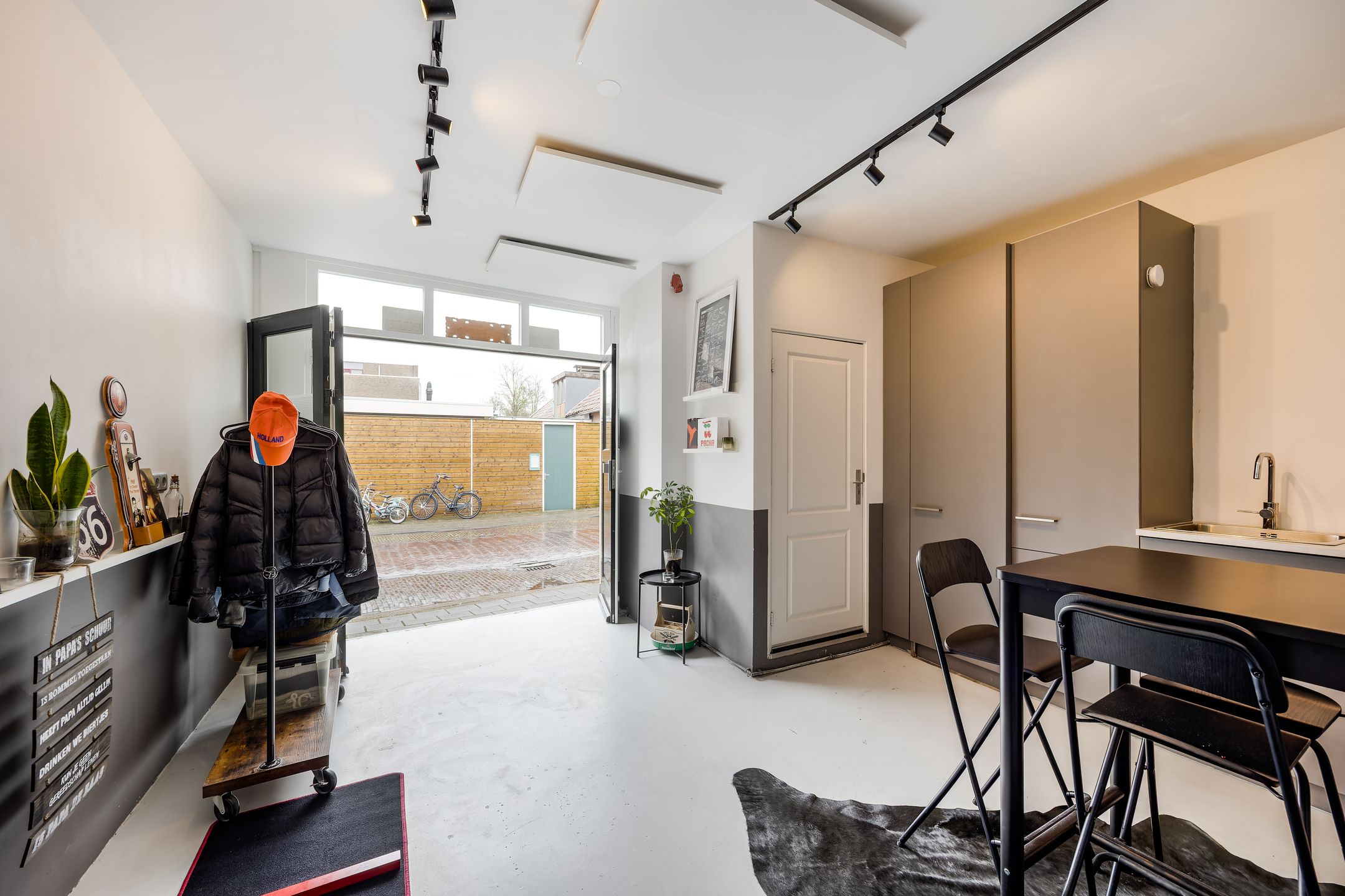 Foto 36 van Oost Indiëstraat 64