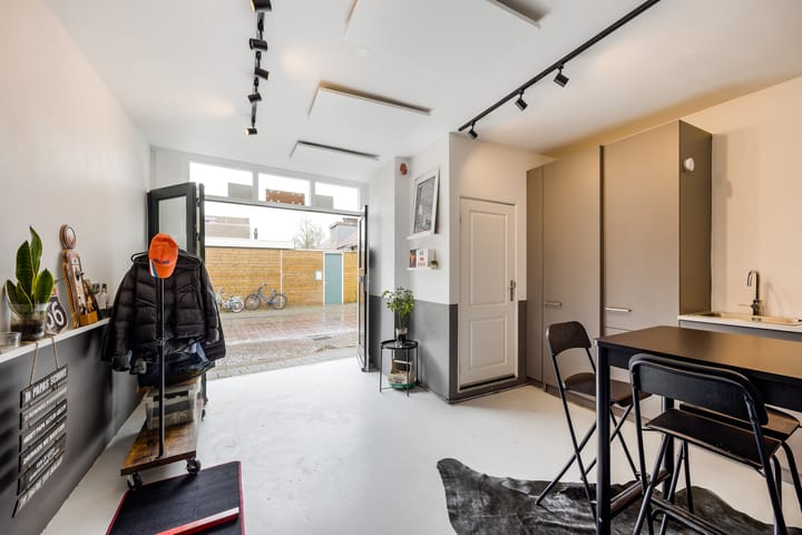 Foto 36 van Oost Indiëstraat 64