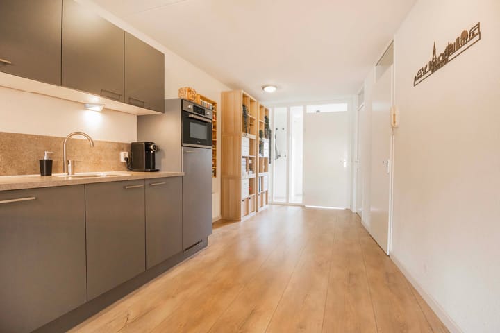 Photo 19 of Dorpsstraat 9-3